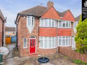 3 Bedroom Semi Detached House to Rent