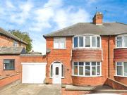 3 bedroom semi detached house to rent