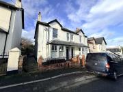 3 bedroom semi detached house to rent