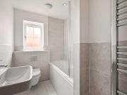 3 bedroom semi detached house to rent
