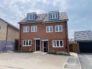 3 bedroom semi detached house to rent