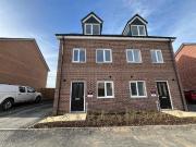 3 bedroom semi detached house to rent