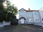3 bedroom semi detached house to rent