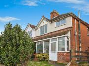 3 bedroom semi detached house to rent