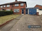 3 bedroom semi detached house to rent