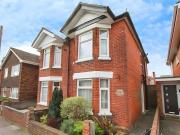 3 bedroom semi detached house to rent