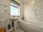 3 bedroom semi detached house to rent