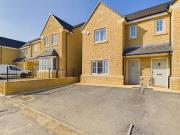 3 bedroom semi detached house to rent