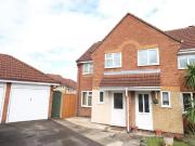 3 bedroom semi detached house to rent