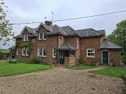 3 bedroom semi detached house to rent