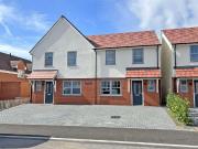 3 bedroom semi detached house to rent