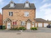 3 bedroom semi detached house to rent