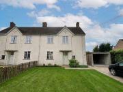 3 bedroom semi detached house to rent