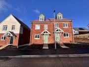 3 bedroom semi detached house to rent