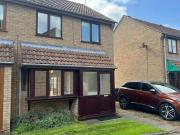 3 bedroom semi detached house to rent in Blacks Close,...