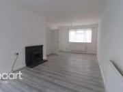3 bedroom semi detached house to rent in Runfold Avenue,...