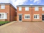 3 bedroom Semi Detached House to rent, Outberry Way,...