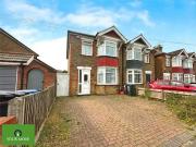 3 bedroom Semi Detached House to rent, Warten Road,...