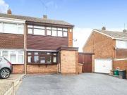 3 bedroom Semi Detached Property to rent, Westwood Park,...