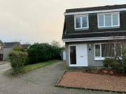 3 bedroom semidetached house for rent in 1 Leddach Place...