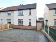3 bedroom semidetached house for rent in Abbots Road...