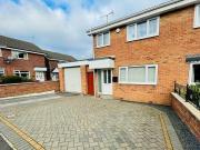 3 bedroom semidetached house for rent in Badsworth Way...