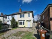 3 bedroom semidetached house for rent in Beechwood Road...