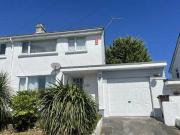 3 bedroom semidetached house for rent in Boslowick Road...