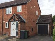 3 bedroom semidetached house for rent in Bridus Mead...