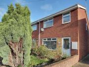 3 bedroom semidetached house for rent in Grove Park...