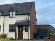 3 bedroom semidetached house for rent in Maes Hafren...