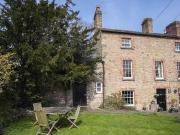 3 bedroom semidetached house for rent in Pottergate...