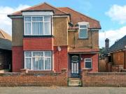 3 bedroom semidetached house for rent in South Avenue...