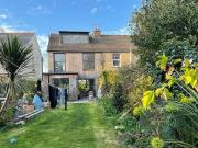 3 bedroom semidetached house for rent in Swiss Gardens...