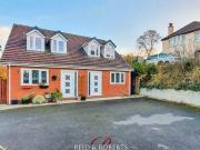 3 bedroom semidetached house for sale in Bank View...