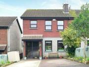 3 bedroom semidetached house for sale in Bracken Court...