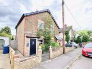 3 bedroom semidetached house for sale in Glory Mill Lane...