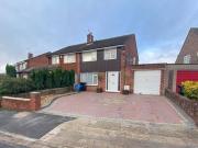3 bedroom semidetached house for sale in Greenlands Way...