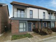 3 bedroom semidetached house for sale in Harvard Way...