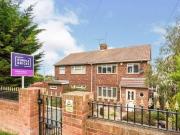 3 bedroom semidetached house for sale in Hermitage Road...