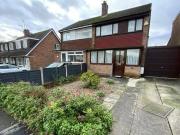3 bedroom semidetached house for sale in Kendal Avenue...