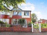 3 bedroom semidetached house for sale in Lindum Avenue...