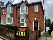 3 bedroom semidetached house for sale in Shilson Terrace...