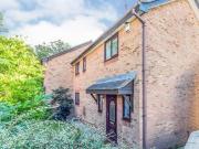 3 bedroom semidetached house for sale in Thames View...