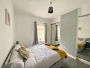 3 bedroom serviced apartments to rent