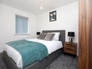 3 bedroom serviced apartments to rent