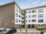 3 Bedroom Shared Living/roommate Isleworth Greater...