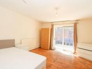 3 Bedroom Shared Living/roommate London London 90559861