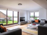 3 Bedroom Shared Living/roommate London London LS90561314