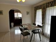 3 bedroom shared unit / apartment, Valley Road